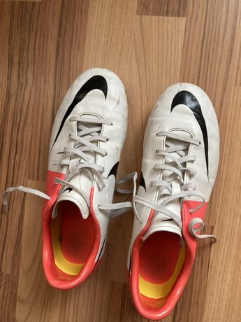 Adidasi de football - Nike Mercuria