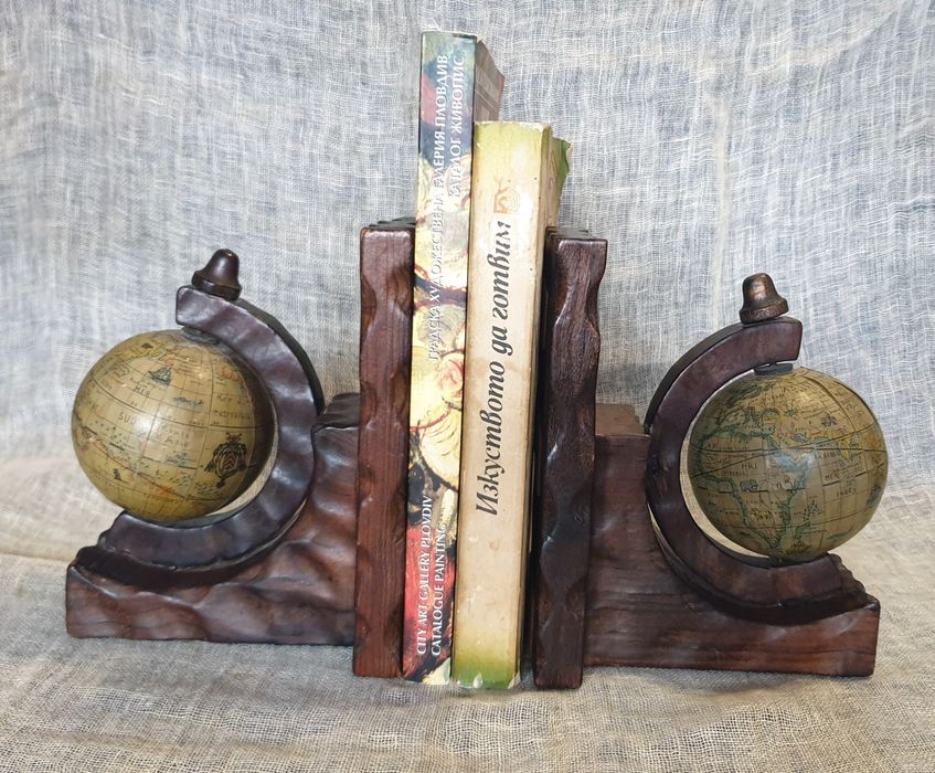 Ефектни стопери за книги