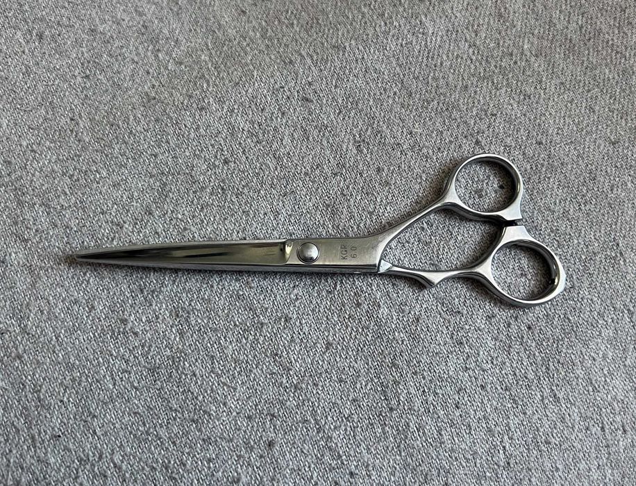 Foarfeca profesională de tuns Kasho KGR 6.0, fabricată în Japonia