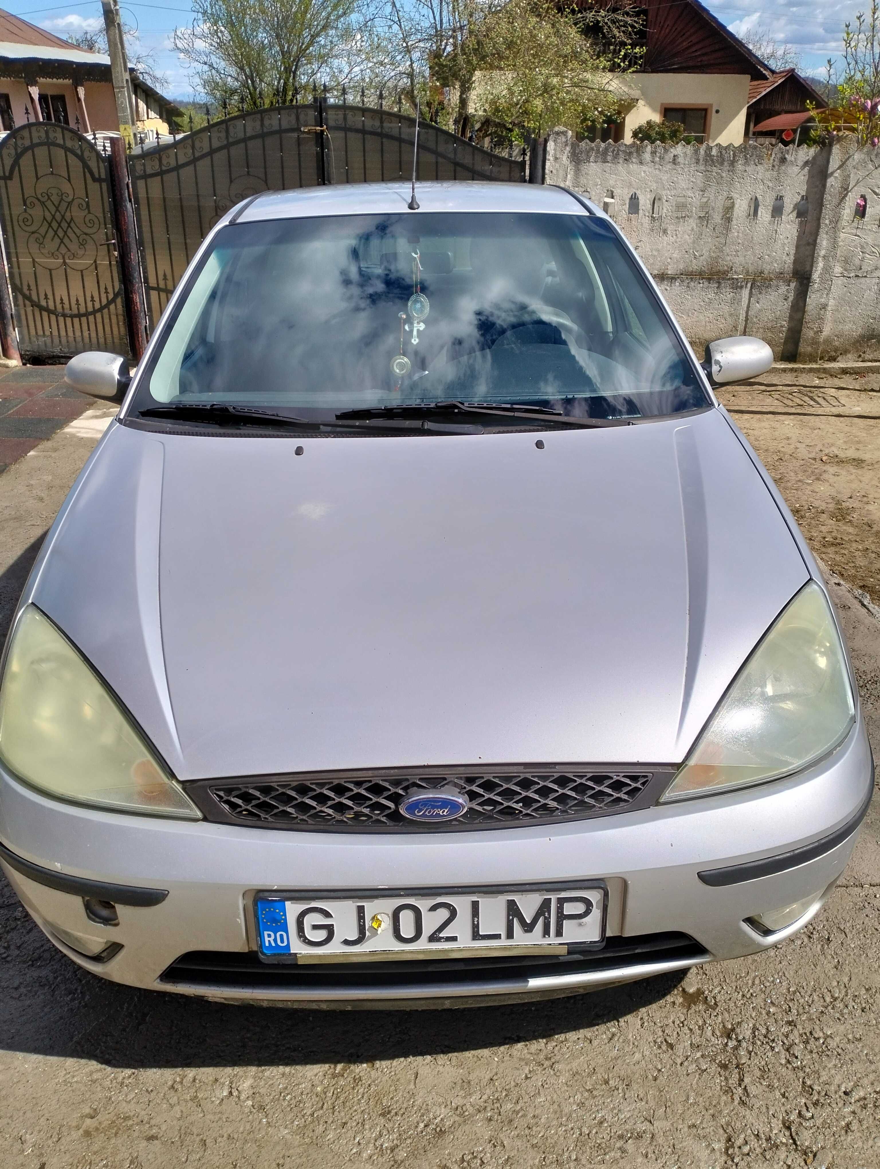 VÂND FORD FOCUS 2004 benzina+gpl