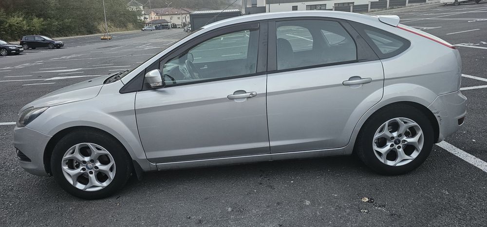 Vând Ford Focus Euro 5, 2010, 1.6 benzina + GPL