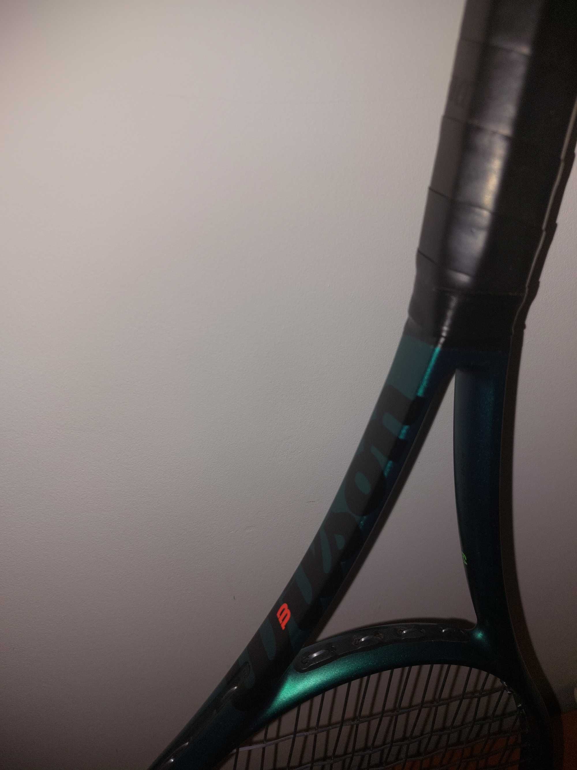 Продавам Тенис Ракета WILSON BLADE 100 V9.