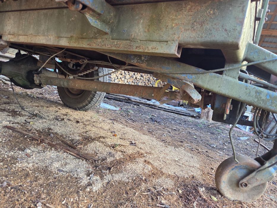 Remorca basculabila (agricola, tractor)