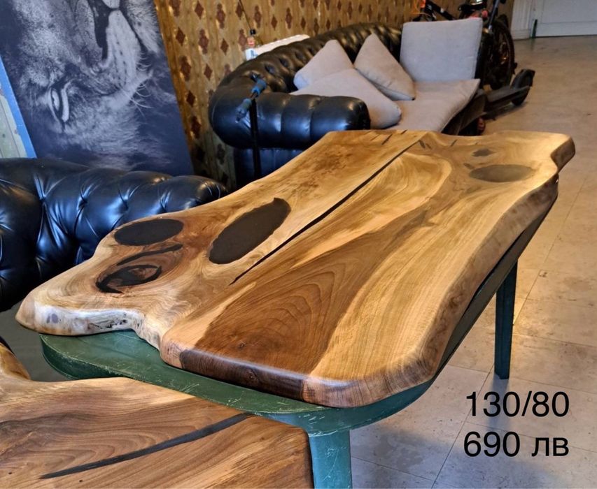 Маса , Плотове от масив Орех