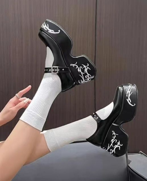 туфли черные Мэри Джейн, с узорами