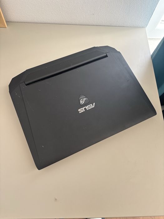 Asus Rog 17 inch.. Gaming.. Procesor i7-4700HQ• 16gb ram•GTX 770 -3gb