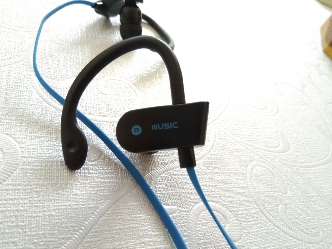 Bluetooth wireless headset / Блутут слушалки