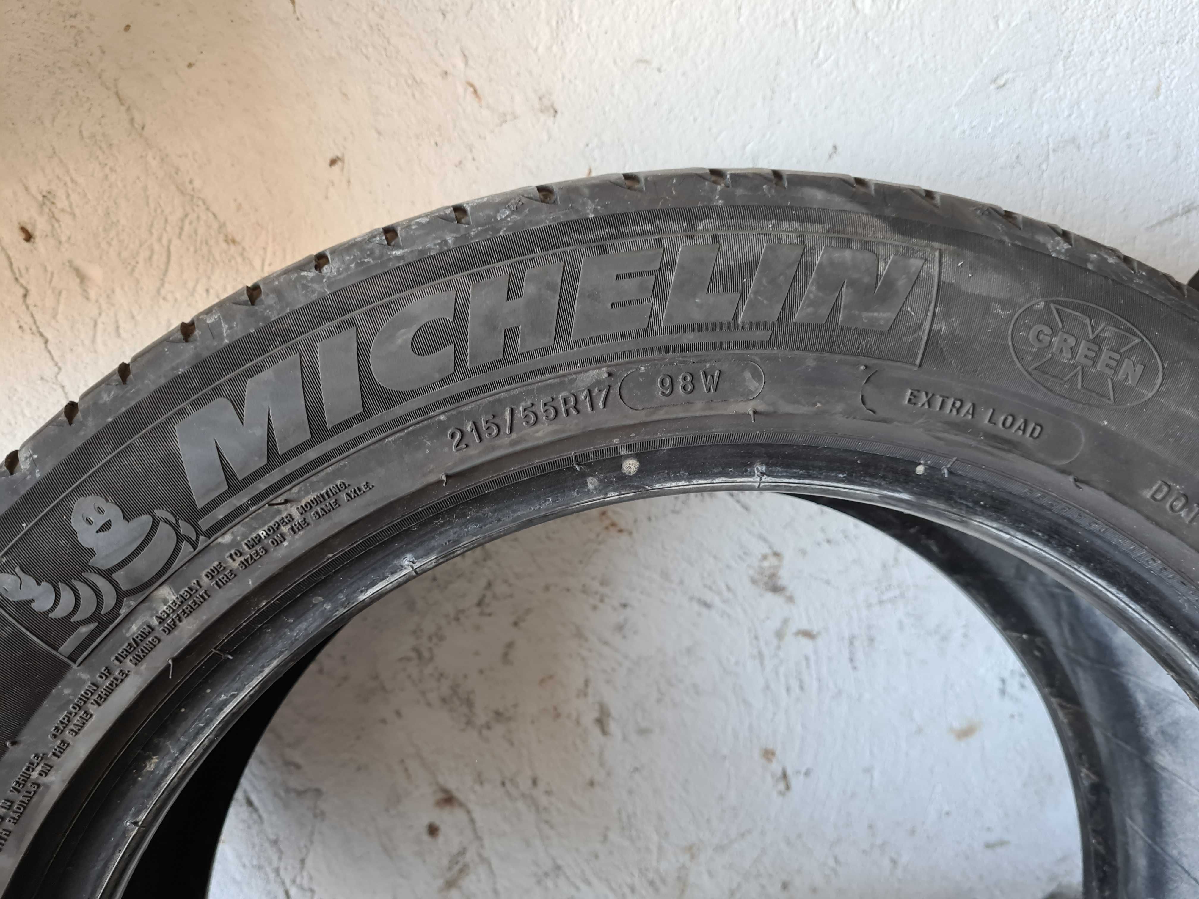 2 бр. летни гуми 215/55/17 Michelin DOT 4615 3 mm
