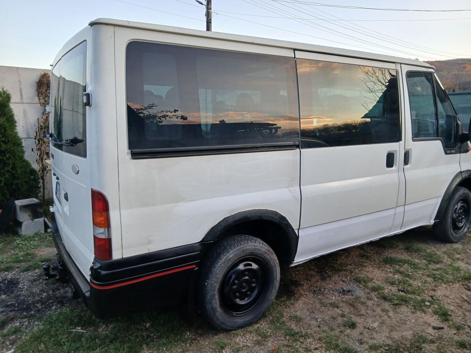 Vând Ford transit preț 2000 euro