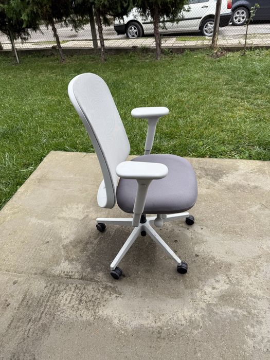 Herman Miller Mirra 2 – ергономичен офис стол (оригинал)