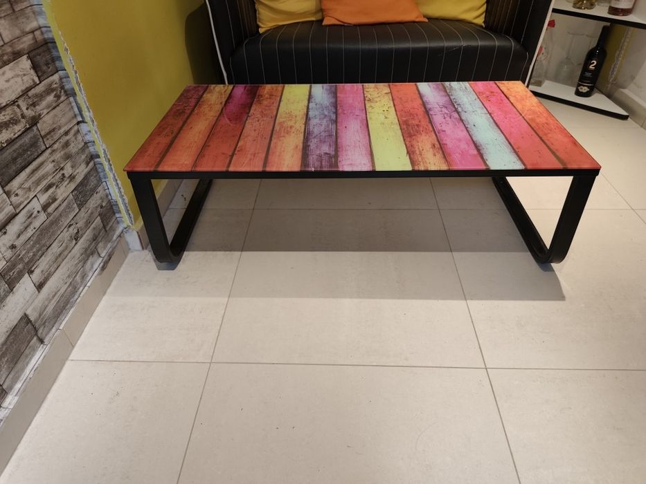 Продавам масичка без никакви забележки