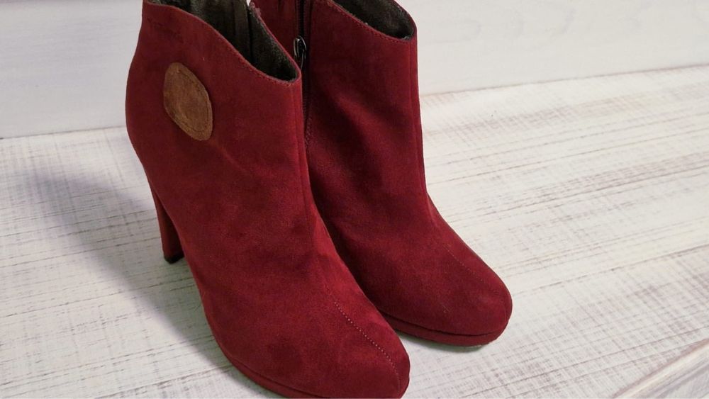 Ghete piele întoarsa Tamaris