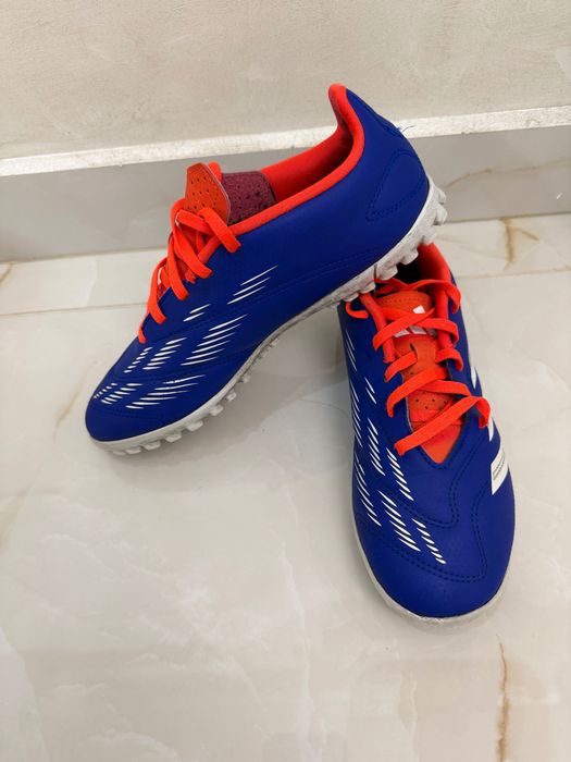 Детски футболни стоножки Adidas Predator