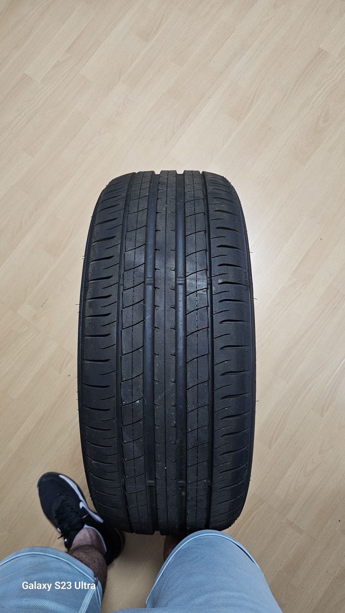 Cauciucuri vară Dunlop 225/50/R18