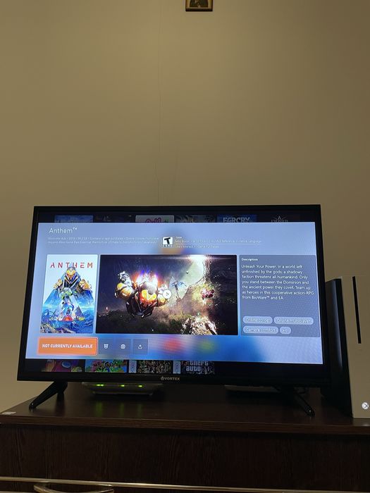 Xbox One S,1T spațiu de sticare ,doua manete plus jocuri