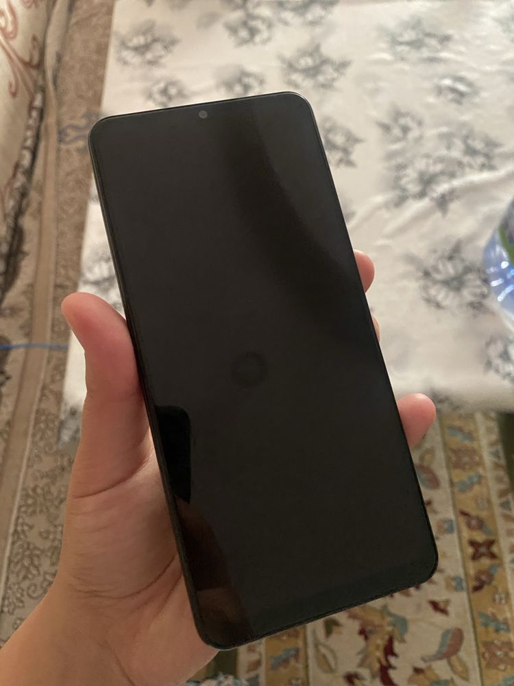 Samsung A12 yaxshi holatda 32gb
