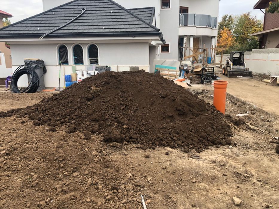 Pamant de Umplutura sau pamant negru vegetal