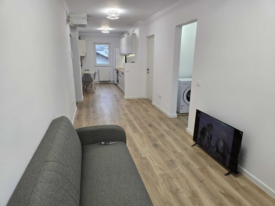 Inchiriez apartament 3 camere, zona centrala (Dioda) - 480 Eur/luna