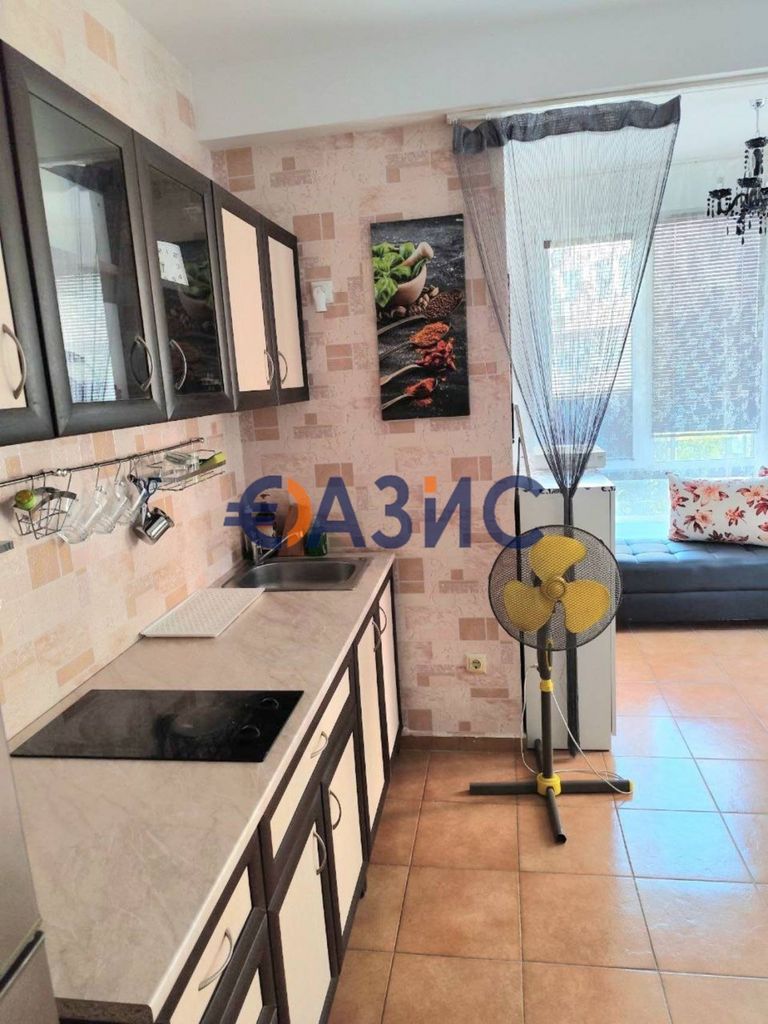 Продава се Едностаен апартамент в Поморие - 42 кв.м за 1643 €/кв.м - Снимка #1