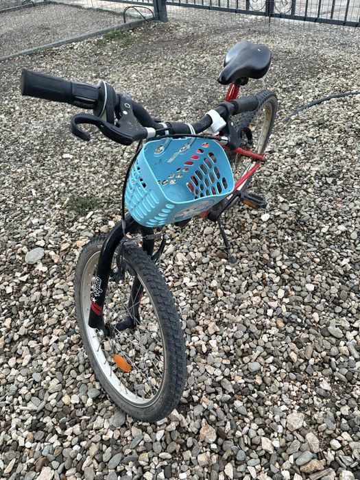 Bicicleta copii 6-9 ani