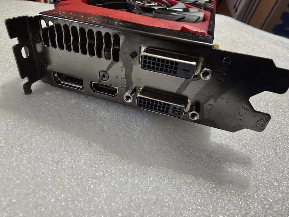 Placa video MSI GeForce GTX 970 GAMING OC 4GB GDDR5 256-bit - poze r