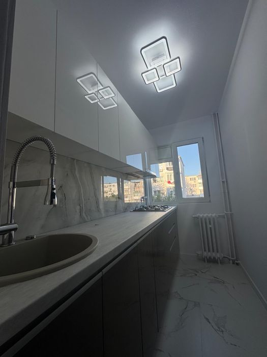 Apartament 3 camere-prima inchiriere