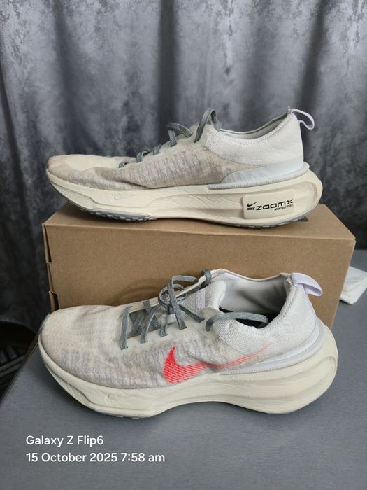 Nike Invincible 3 ZoomX marimea 42.5 Zoom