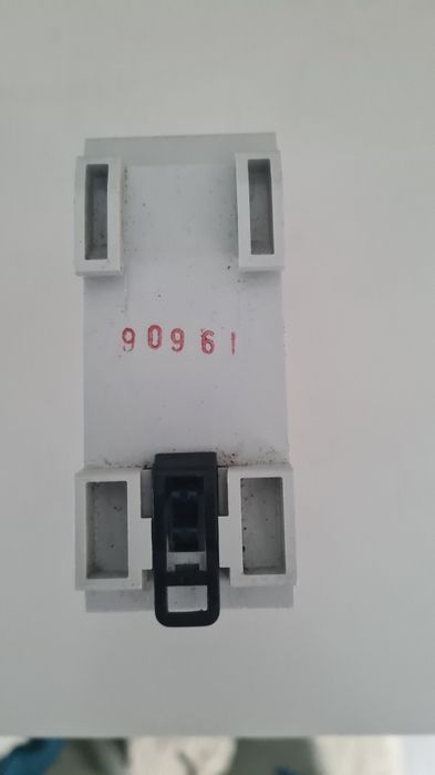 Contor trifazat em340 din av2 ,diferențial 63 a