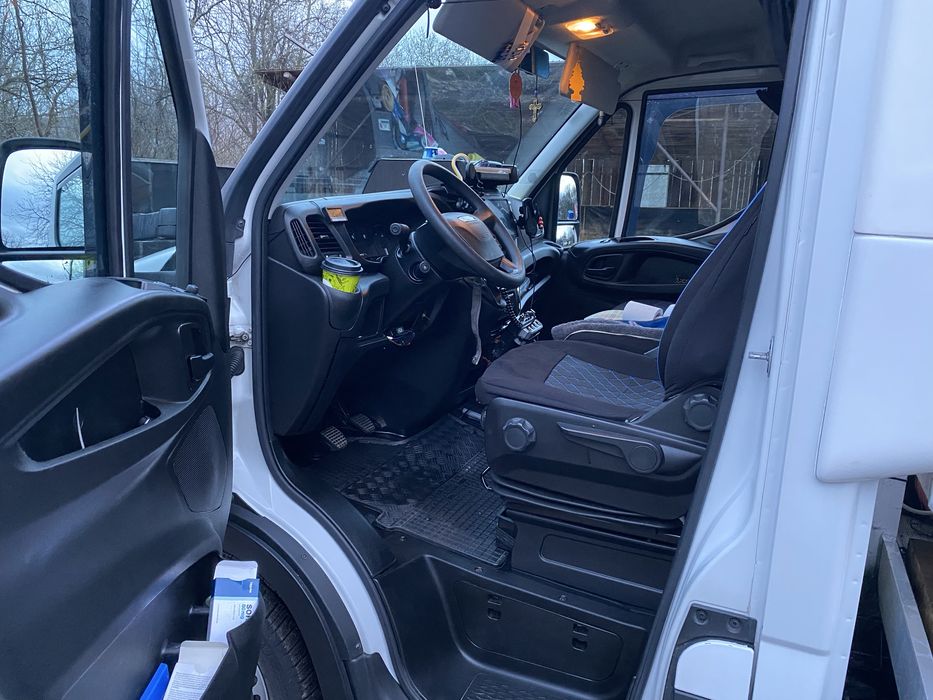 Vand iveco daily autoplatforma euro 6 2020