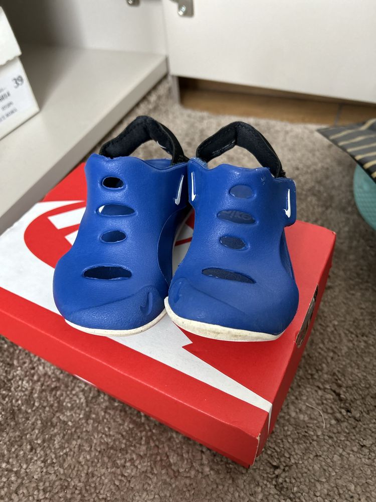 Сандали Nike за бебе 21 номер