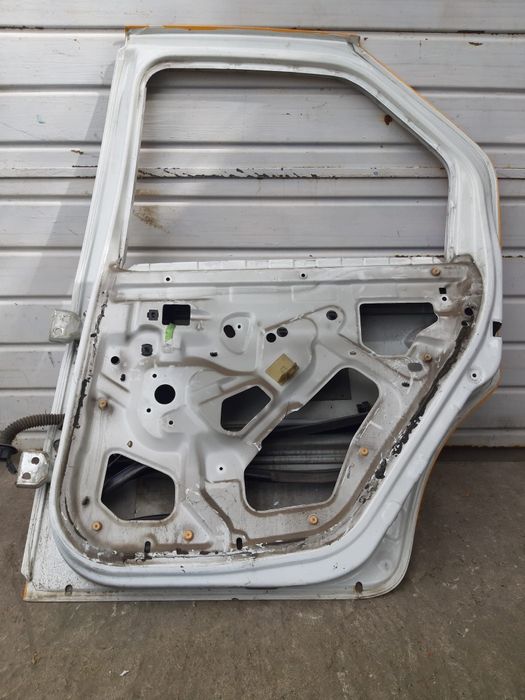 Usa dreapta spate dacia logan 2004 2011