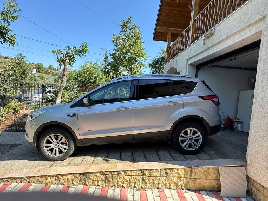 Ford Kuga MCA 1.5 EcoBoost 182 CP S/S -- Automata / 6