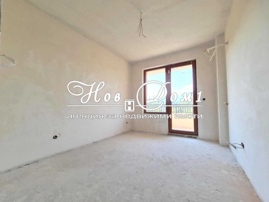 Продава се Двустаен апартамент в Варна, Цветен квартал - 69 кв.м за 1595 €/кв.м - Снимка #1