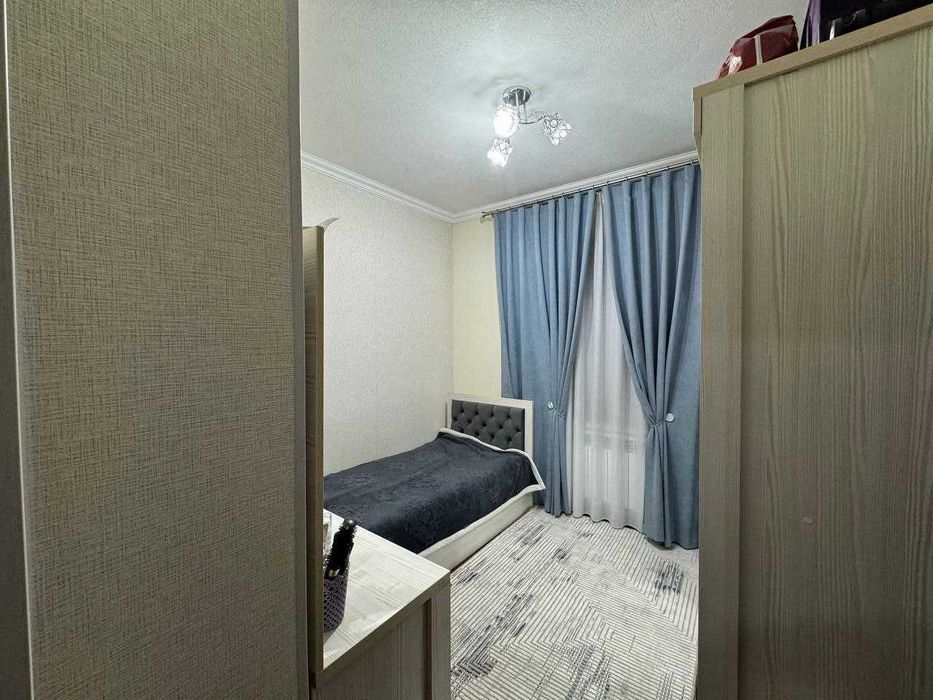 ПРОДАЁТСЯ  квартира УЗБУМ 3/5/5 70m2