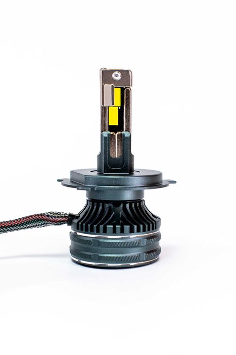 LED Крушки Н4 100w 10000LM,12-24v canbus 1 ГОДИНА ГАРАНЦИЯ