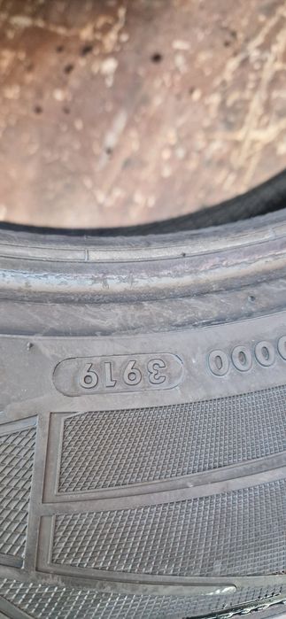 2 Anvelope Vredestein 215 65 R17 M+S