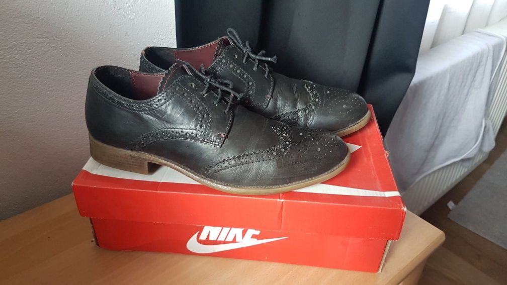 Pantofi piele size 40