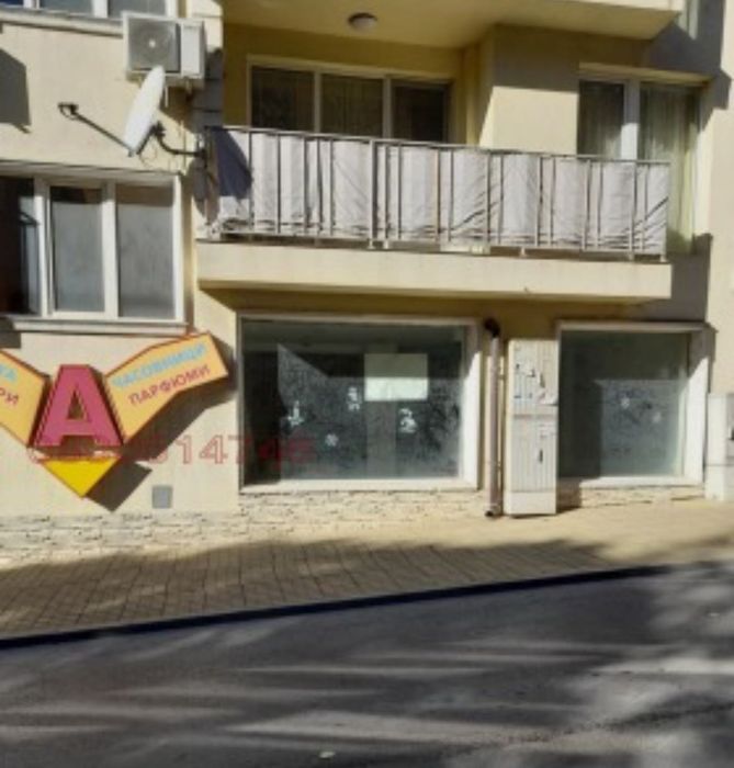 Дава се под наем Магазин в Варна, Христо Ботев - 117 кв.м за 509.49 € - Снимка #1