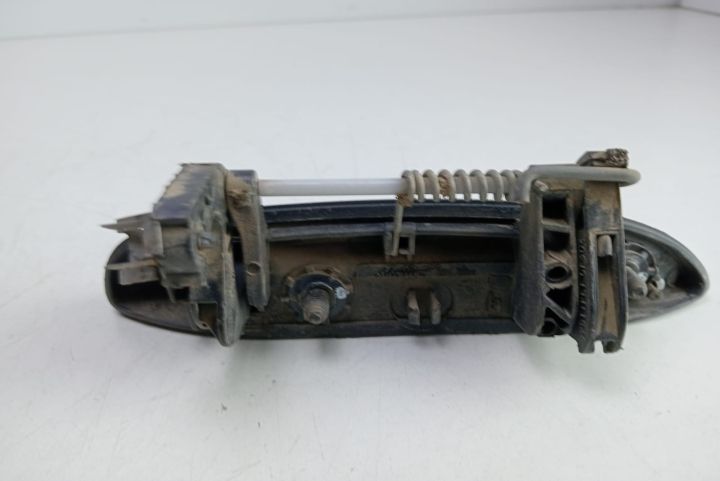 Maner exterior stanga fata Dacia Logan prima generatie