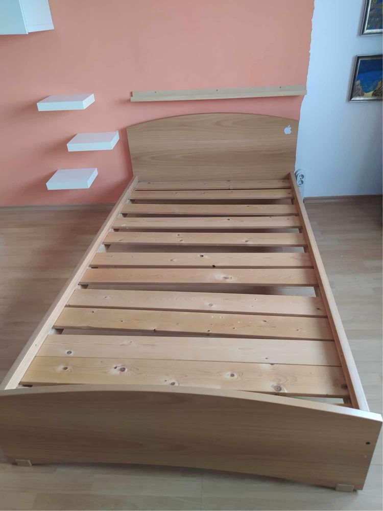 Единично легло от Ikea