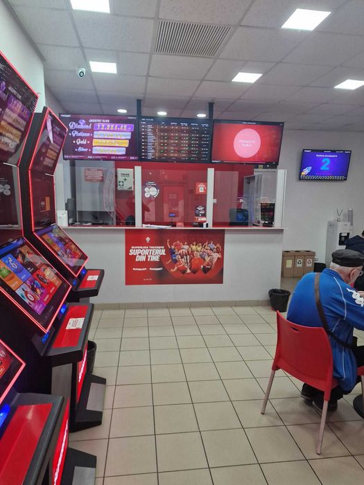 Inchiriez spatiu comercial