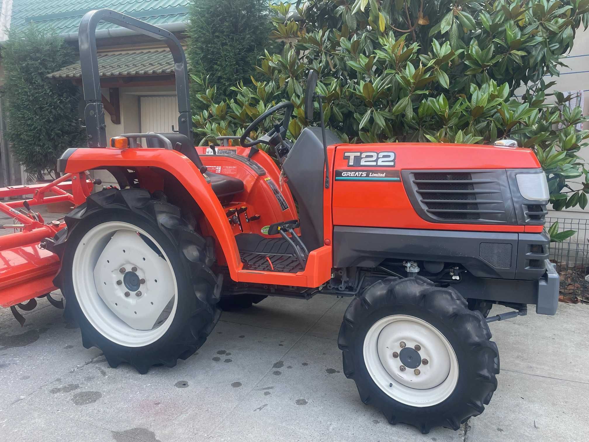 Tractor japonez Kubota T-22-4X4, 22CP