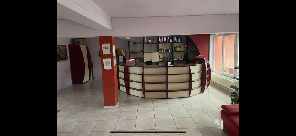 Vand spatiu comercial  p+1  str Liviu Rebreanu 107