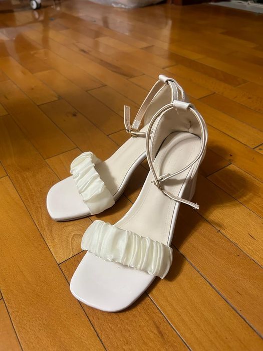 Продам новые баса ножки