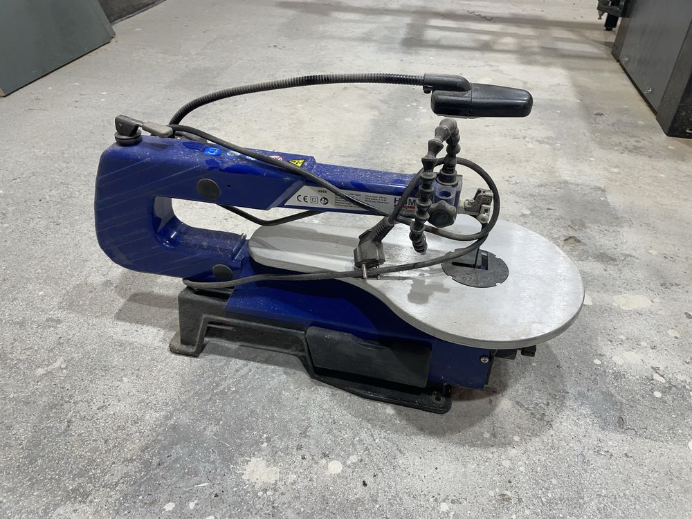 Контурен трион HBM 9960