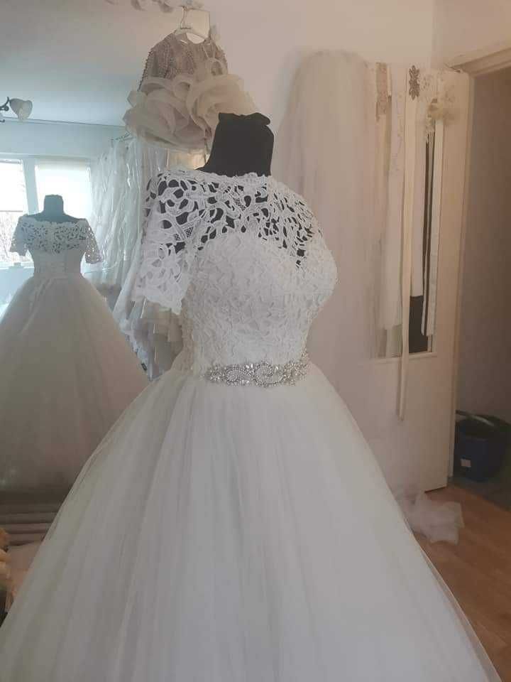 Rochie mireasă stil prințesă