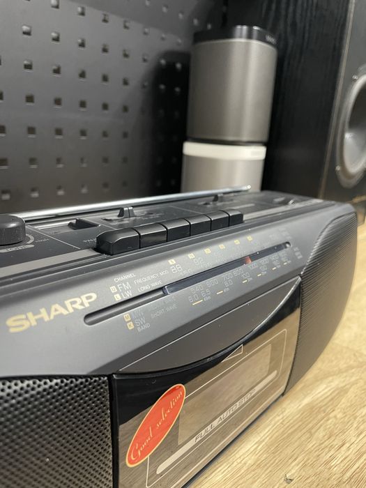 Boombox radio casetofon sharp qt 260 functional