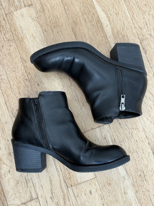 Кожени боти марка Bata, 36 номер