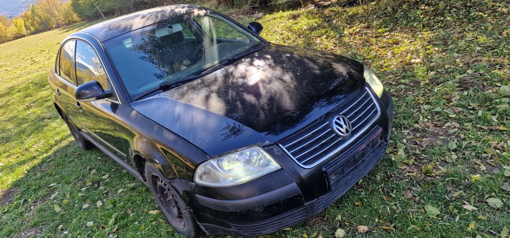 Vand passat b5.5 pt piese 2.0 benzina
