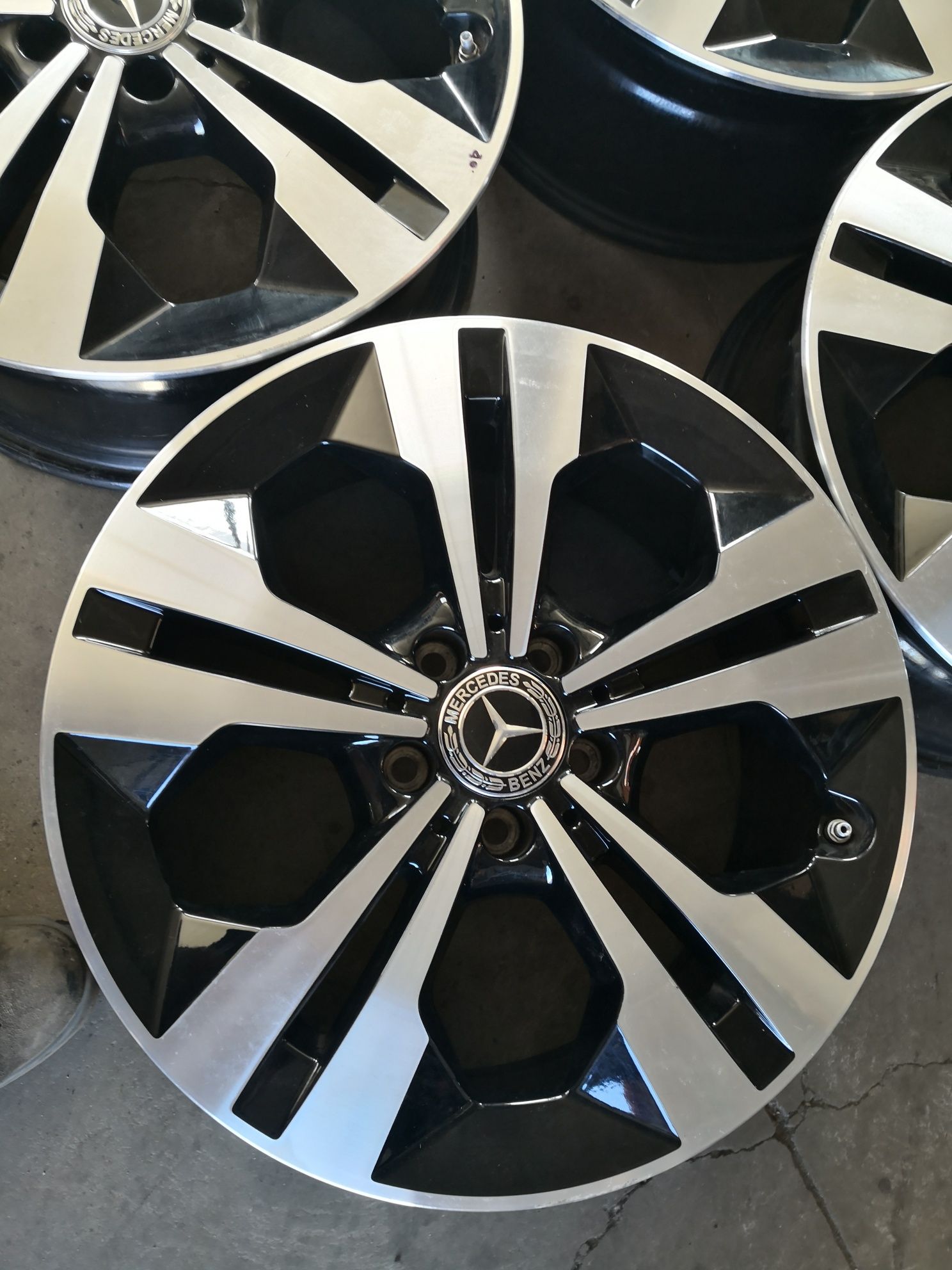 5x112 Mercedes v class w447 w247 b class 5х112 мерцедес 18 цола